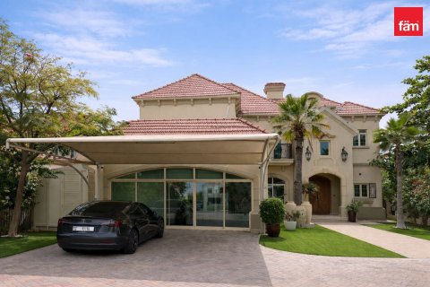 Villa de 4 dormitorios en Jumeirah Islands, UAE No. 210700 20