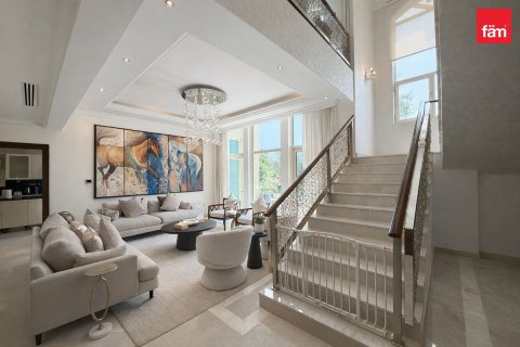Villa de 4 dormitorios en Jumeirah Islands, UAE No. 210700 19