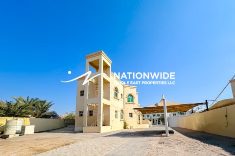 Villa de 6 chambres à Abu Dhabi, UAE No. 143012 5