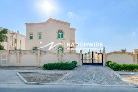Villa de 6 chambres à Abu Dhabi, UAE No. 143012 9
