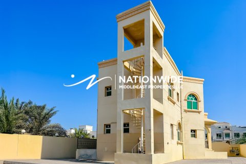 Villa de 6 chambres à Abu Dhabi, UAE No. 143012 8