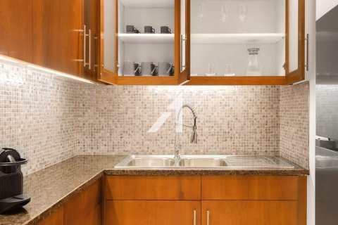 Apartment de 1 dormitorio en Central Park Tower, UAE No. 143010 13