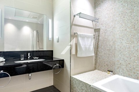 Apartment de 1 dormitorio en Central Park Tower, UAE No. 143010 3