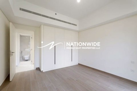 2 bedrooms Apartment in Dubai, UAE No. 143013 13