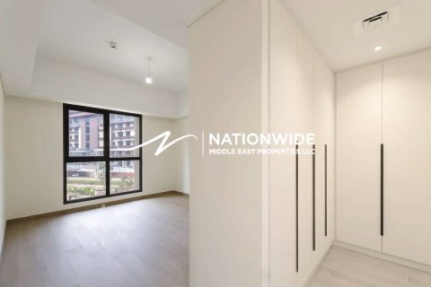 2 bedrooms Apartment in Dubai, UAE No. 143013 16