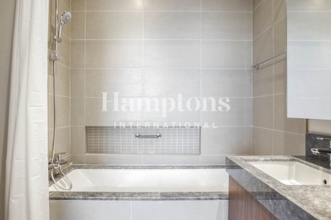 Квартира с 2 спальнями в The Address Dubai Marina, ОАЭ №149019 20