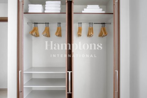 Квартира с 2 спальнями в The Address Dubai Marina, ОАЭ №149019 12