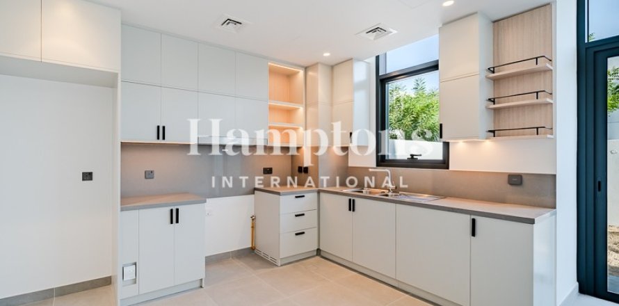 3 غرف نوم تاون هاوس في Ruba, الإمارات العربية المتحدة رقم 149017