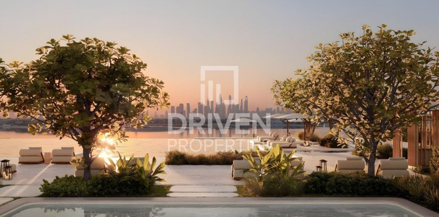 Apartment de 4 dormitorios en The Crescent, UAE No. 204034