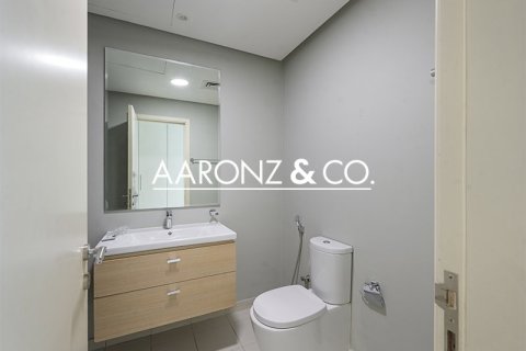 Квартира с 2 спальнями в DAMAC Hills (Akoya by DAMAC), ОАЭ №132793 17