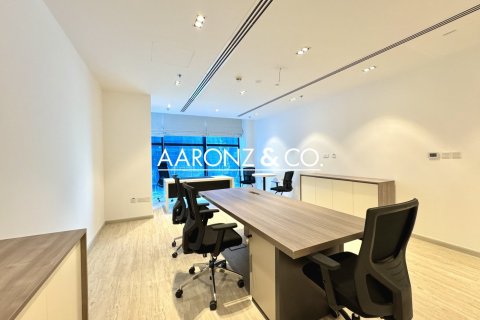 248m² Office in Business Bay, UAE No. 132789 17