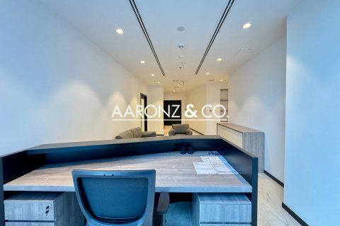 248m² Office in Business Bay, UAE No. 132789 7