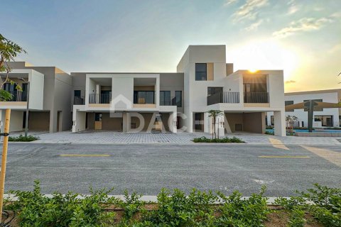 Townhouse de 3 dormitorios en Arabian Ranches 3, UAE No. 155748