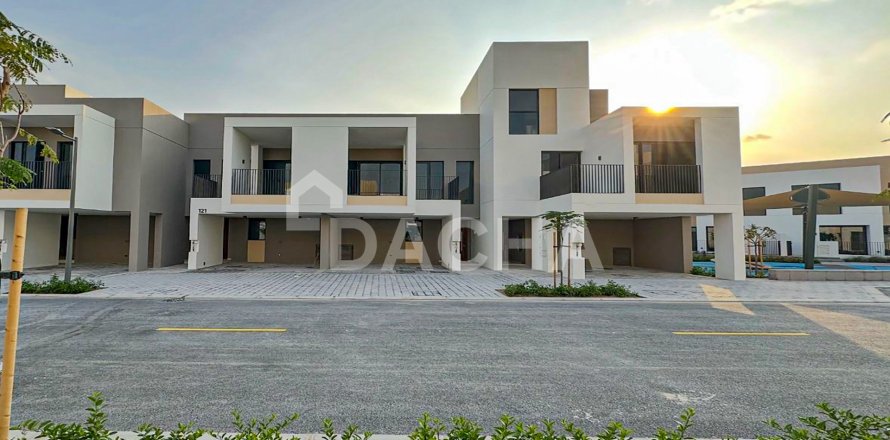 Таунхаус с 3 спальнями в Arabian Ranches 3, ОАЭ №155748