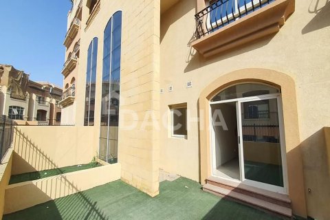 Квартира с 3 спальнями в Diamond Views, ОАЭ №155750 4