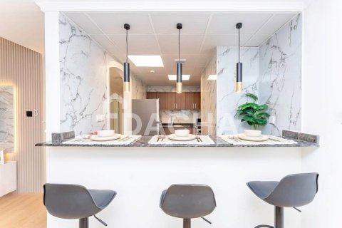 Квартира с 3 спальнями в Дубай Марина, ОАЭ №155746 15