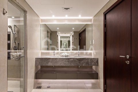 Пентхаус с 3 спальнями в Emirates Crown, ОАЭ №155747 14