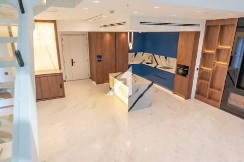 2 bedrooms Apartment in Central Park Tower, UAE No. 144055 4