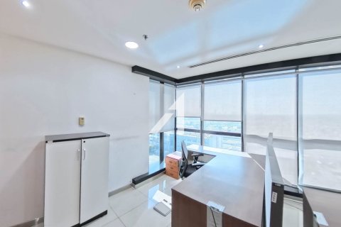 246m² Office in Lake Allure, UAE No. 144056 10