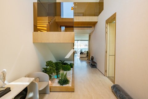 6 bedrooms Villa in Garden Homes, UAE No. 144060 18