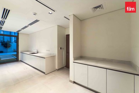 Вилла с 4 спальнями в Дубай, ОАЭ №117706 6