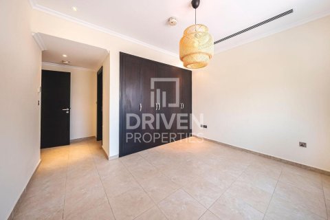Villa de 3 chambres à Jumeirah Park, UAE No. 193292 13