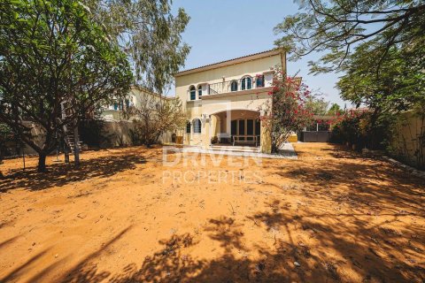 Villa de 3 chambres à Jumeirah Park, UAE No. 193292
