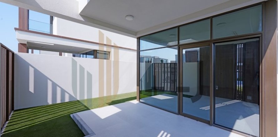 Таунхаус с 3 спальнями  №131516