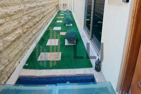 Вилла с 5 спальнями  №131519 22