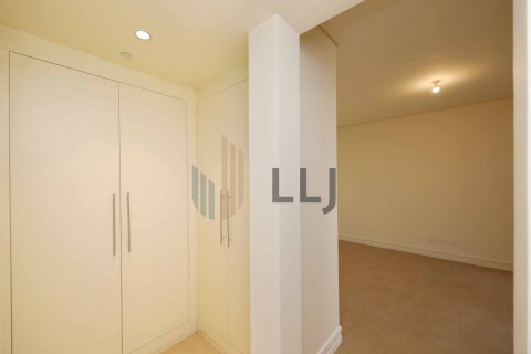 Квартира с 3 спальнями  №131514 13