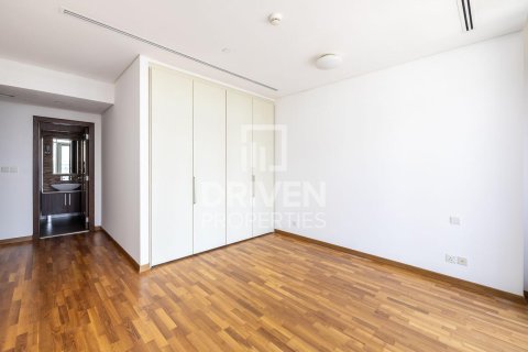 Appartement de 2 chambres à DIFC, UAE No. 207116 8
