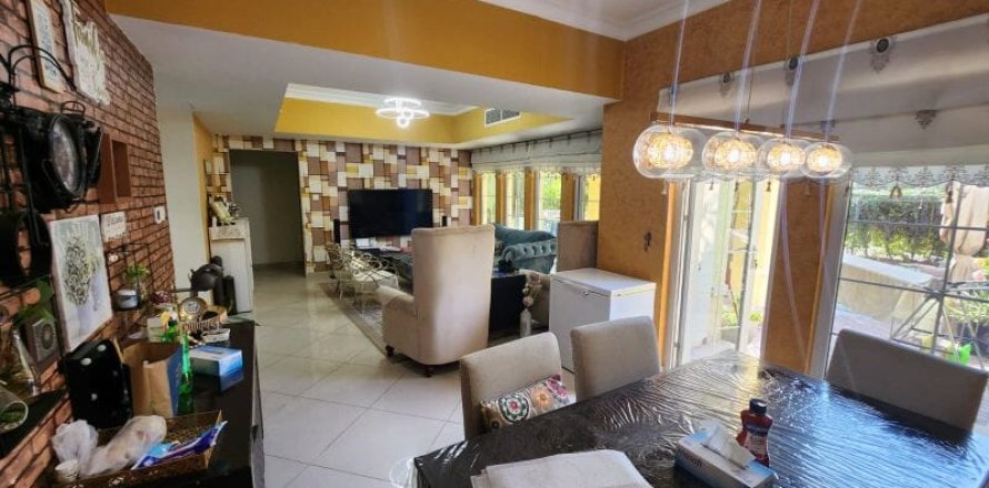 Appartement de 2 chambres à Dubai Land, UAE No. 166425