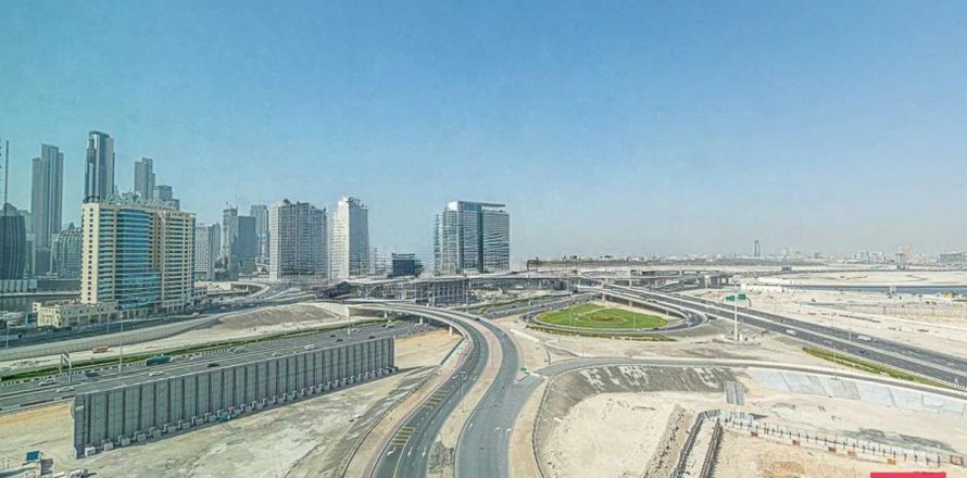Studio Apartment in Business Bay, UAE No. 203181