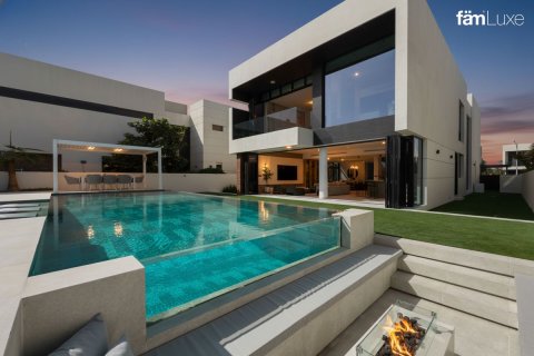 Villa de 5 dormitorios  No. 125254 24