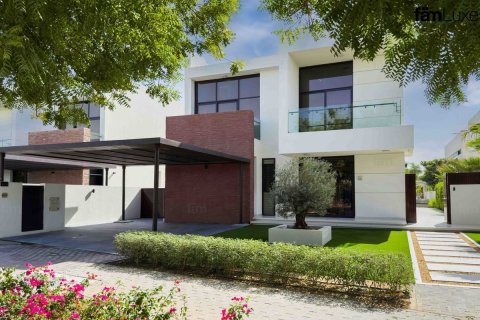 Villa de 5 dormitorios  No. 125254 10