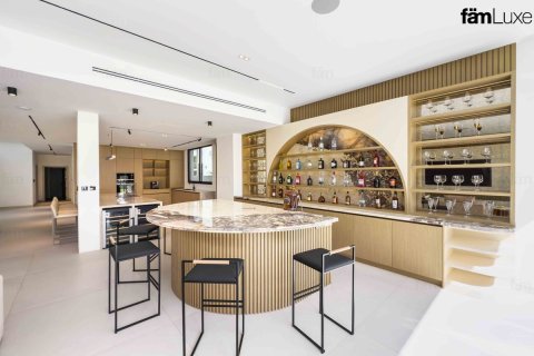 Villa de 5 dormitorios  No. 125254 16