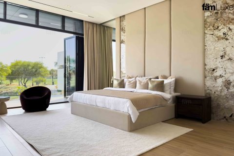 Villa de 5 dormitorios  No. 125254 15