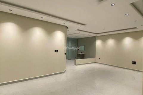 6 bedrooms Villa in Khobar, Saudi Arabia No. 60375 3