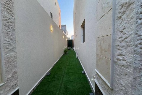 Villa de 6 dormitorios en Khobar, Saudi Arabia No. 60374 3