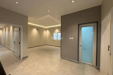 Villa de 6 dormitorios en Khobar, Saudi Arabia No. 60374 9