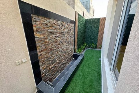 Villa de 6 dormitorios en Khobar, Saudi Arabia No. 60374 4