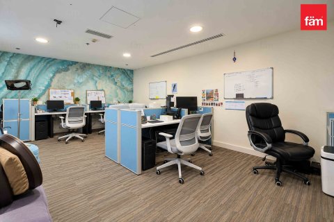 107.4m² Office in Dubai, UAE No. 210773 6