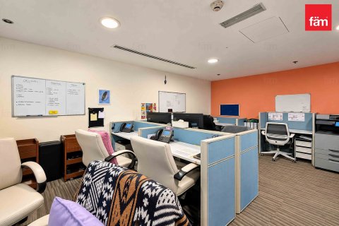 107.4m² Office in Dubai, UAE No. 210773 5