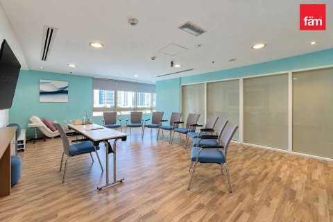 107.4m² Office in Dubai, UAE No. 210773 4