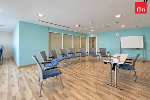 107.4m² Office in Dubai, UAE No. 210773 11