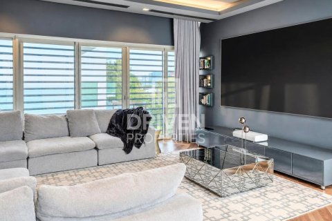 5 bedrooms Villa in District One, UAE No. 201377 12