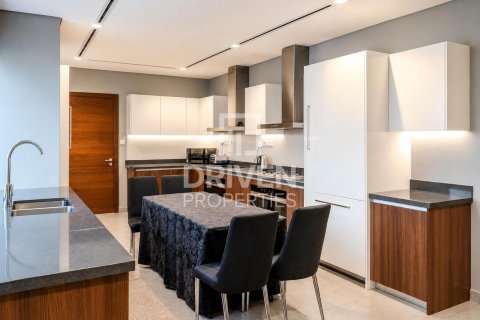 5 bedrooms Villa in District One, UAE No. 201377 8