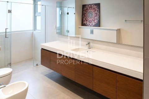 5 bedrooms Villa in District One, UAE No. 201377 17