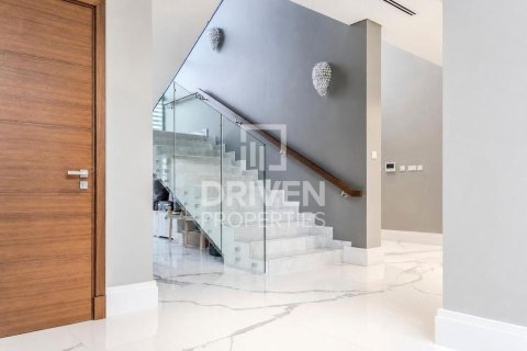 5 bedrooms Villa in District One, UAE No. 201377 10