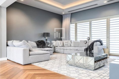 5 bedrooms Villa in District One, UAE No. 201377 11